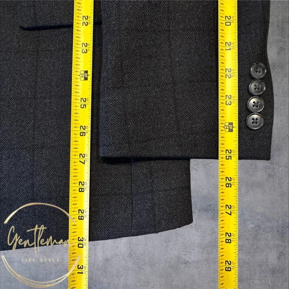 CALVIN KLEIN Mens Blazer 40R Two Button Sport Coat Jacket Gray Fleece Wool Plaid